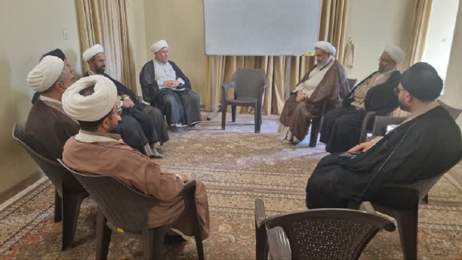 جامعه مبلغین ، کانون عظیم تبلیغ، تبلیغ جهادی، جهاد تبیین،سازمان تبلیغات اسلامی، حوزه علمیه ، شورای عالی مبلغین، رابطین جامعه مبلغین ،